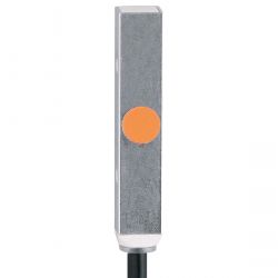 IL5003 \ efector 100 \ Inductive sensors \ ILA3002-BPKG/MITTIG/PH RT \ DE \