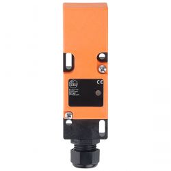 IM5020 \ efector 100 \ Inductive sensors \ IME3015BFPKG \ RO \