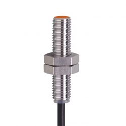IE5267 \ effector 100 \ Inductive sensors \ IEB3001-BPKG RT \ RO \