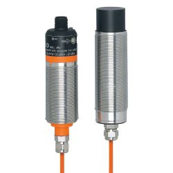 KN5121 \ Capacitive sensor \ Range mm \ PNP NO/NC \ M30 \ Cable PFA 2 m +Connector M12
