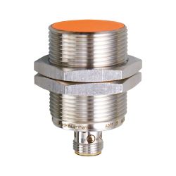 IIS246 \ Inductive sensor \ Range 15 mm \ PNP NC \ M30 \ Connector M12