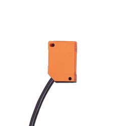 IN7001 \ efector 100 \ Inductive sensor \ IN-3004-APKG
