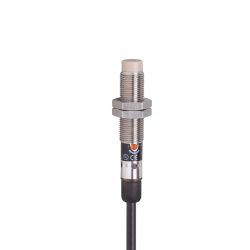 KF5015 \ Capacitive sensor \ Range 8 mm \ PNP NO \ M12 \ Cable PUR 2 m