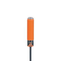 OG0047 \ Diffuse reflection \ Range 600 mm \ AC/DC light-on mode \ M18 x 1 \ Cable PVC 0.377 m