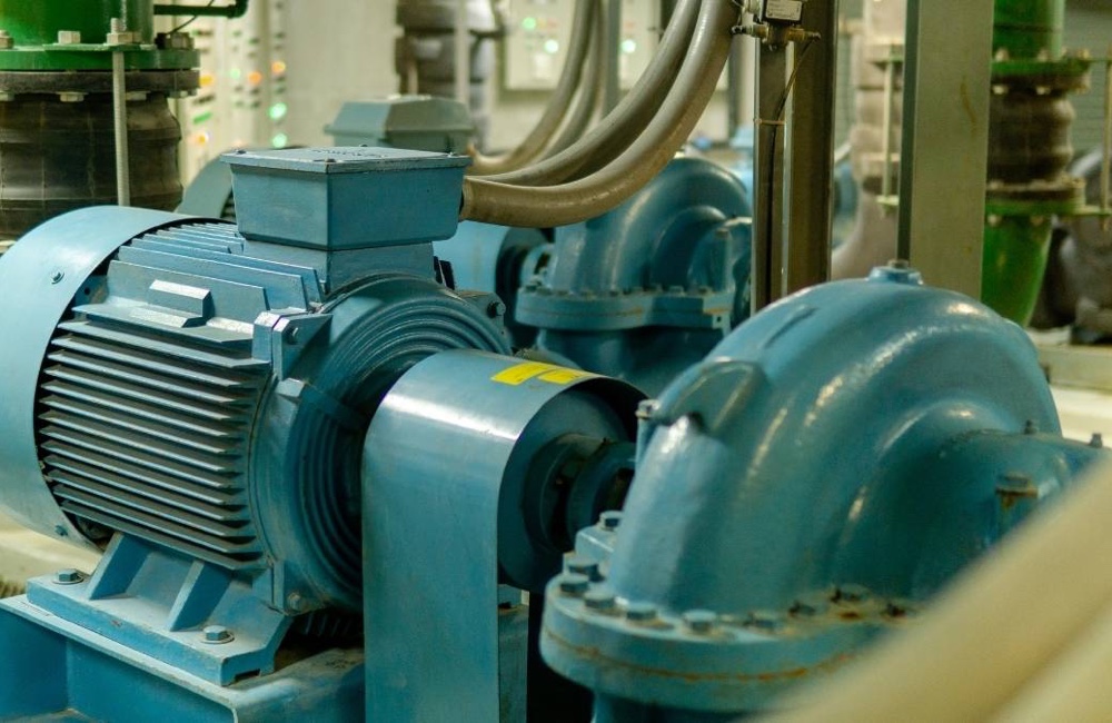 Vacuum Pump อุตสาหกรรมพร้อมมอเตอร์และระบบท่อ