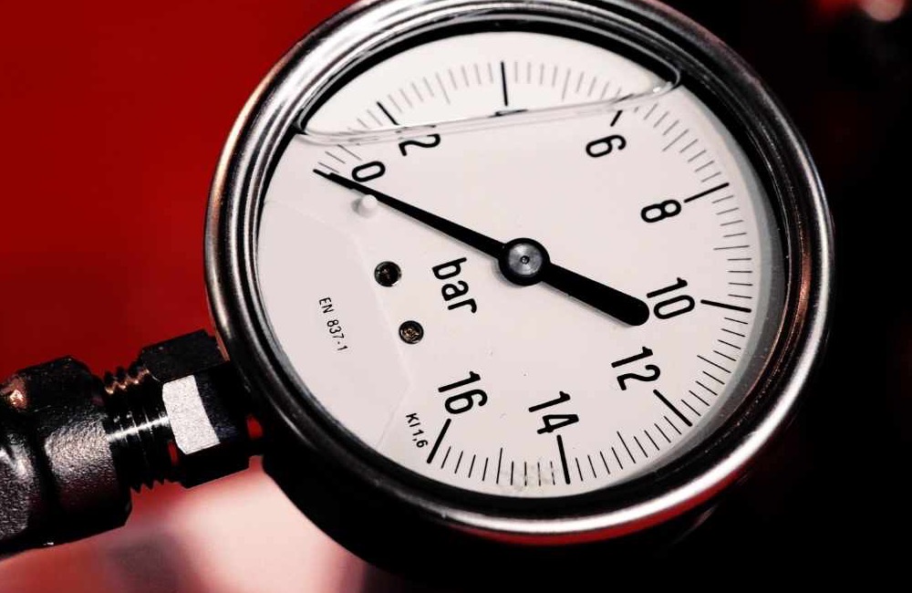 Pressure Gauge ติดตั้งบนระบบท่อแรงดัน
