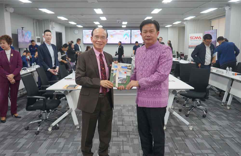 北奔府行政长官及团队参观SCMA工厂