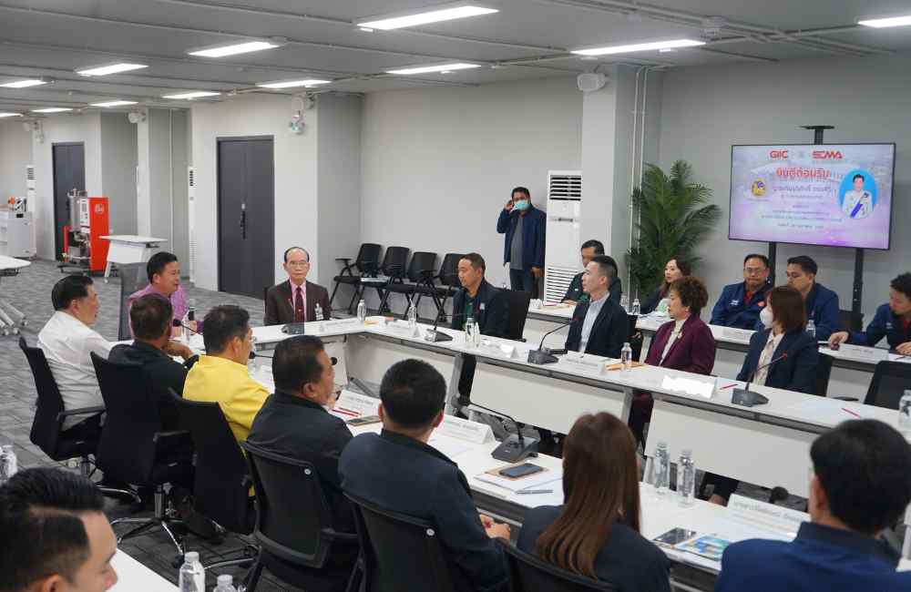 北奔府行政长官及团队参观SCMA工厂